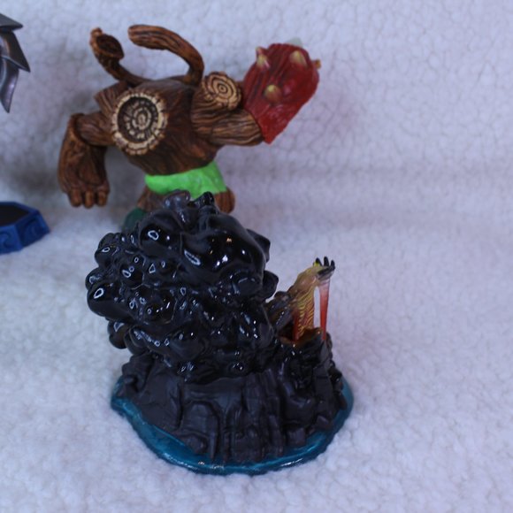 Skylanders Figures Lot of 4 Tree‎ Rex Flameslinger Gill Grunt Eruptor Toy - Picture 9 of 10